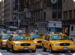 Hàng taxi trên phố